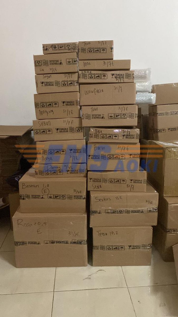 Arrived INA😍

#emsbyaoki