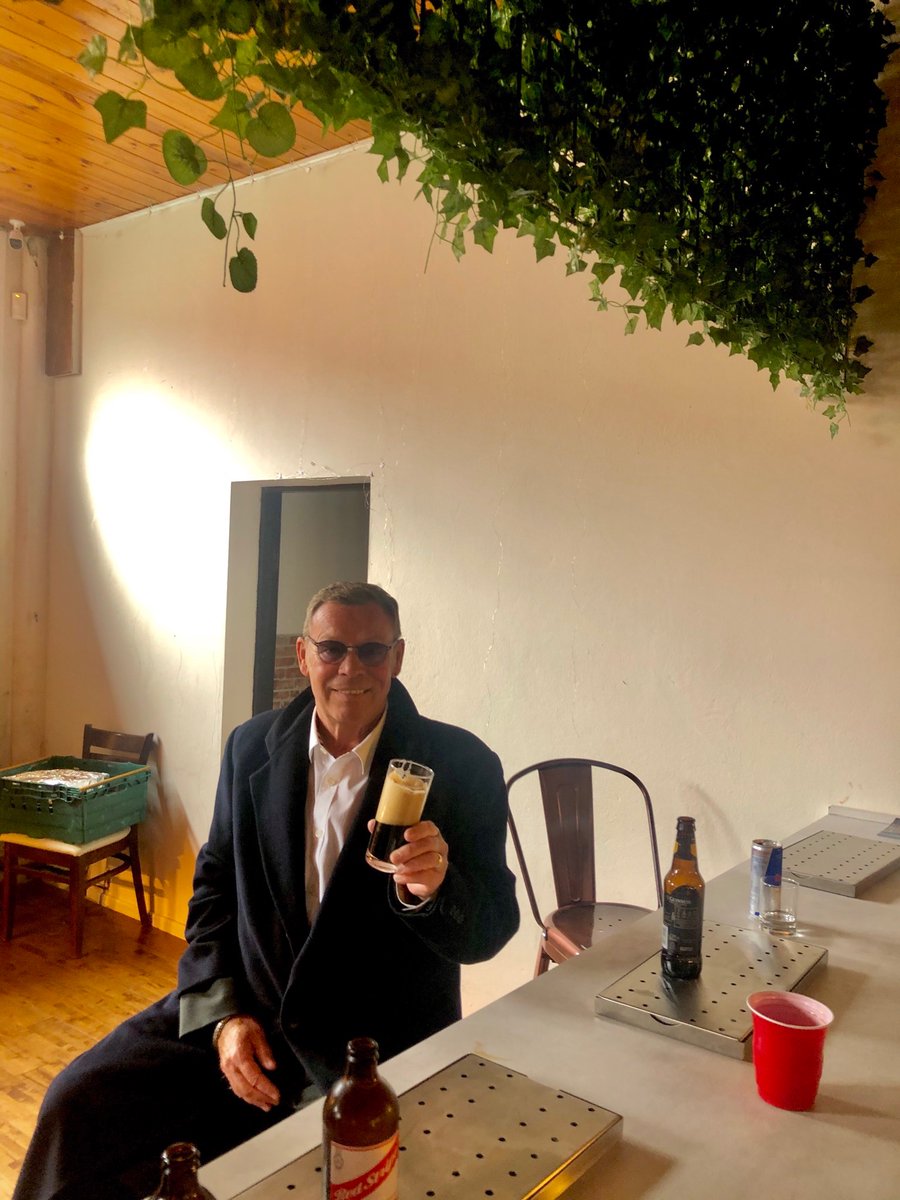 XoverSpaces's tweet image. Welcoming Ali Campbell for drinks with Xover Spaces #alicampbell #events