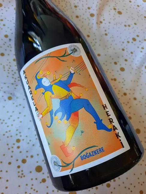 LemieuxAndrea's tweet photo. New winery Heraki puts a lighter spin on Turkey's most tannic grape Boğazkere with its Akuarela Boğazkere https://t.co/9ikKfa4dEb
#WineWednesday #turkishwine https://t.co/ZPNGLNw4pz