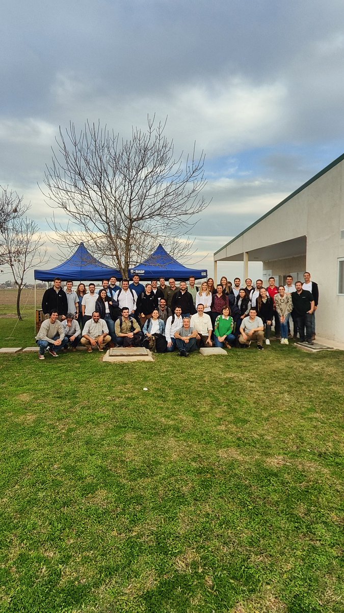 Taller de capacitación de Girasol y Maíz dictado junto a la Dra Mónica López Pereira de   <a href="/AgronomiaUBA/">FAUBA</a> para <a href="/BASF_Agro_ARG/">BASF Agro Argentina</a> gracias Andrés Ferrari por convocarnos y a todo el equipo de Basf por la enriquecedora interacción.