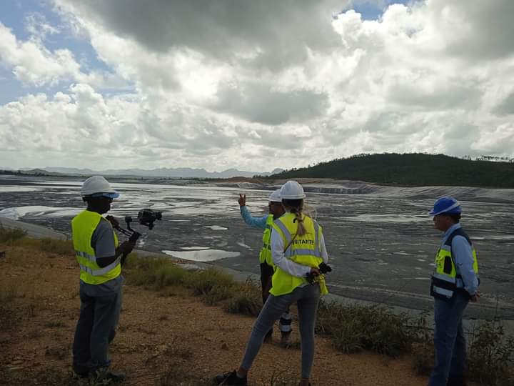 El equipo de #NaturalezaSecreta en #MinasDeMatahambre  Empresa Minera del Caribe (EMINCAR)   #PinardelRío