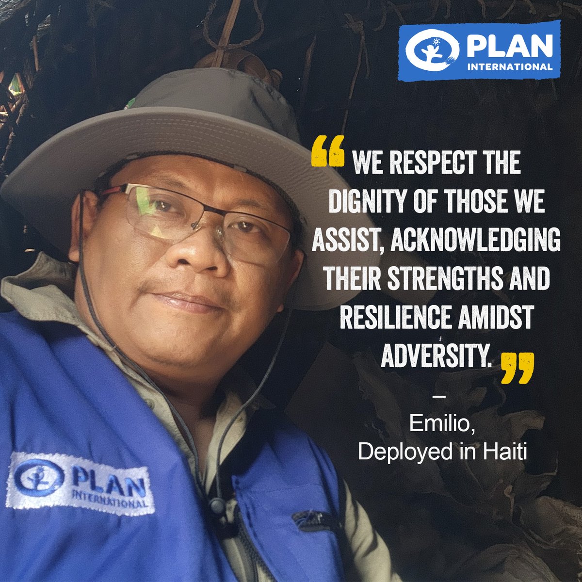 PlanGlobal's tweet photo. Meet Emilio Paz 👋 – a cash and vouchers assistance specialist, deployed in Haiti. As a humanitarian worker, he spends his time assisting vulnerable communities, particularly girls and young women. Thank you ❤️ #WorldHumanitarianDay https://t.co/2ubhqgMpdd
