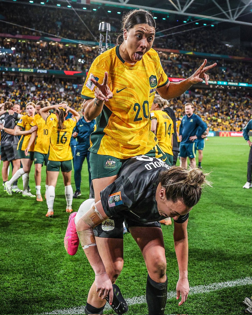 #matildas #TilitsDone    #FIFAWWC #FIFAWorldCup
SAM KERR. IN THE SEMIFINAL.

CLUTCH 🔥