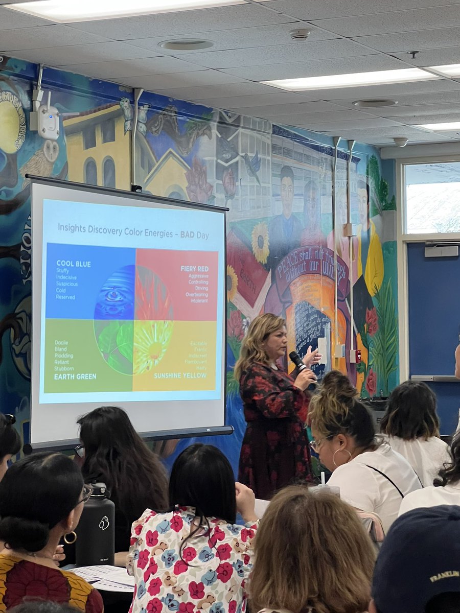 MarqReg's tweet image. We are ONE Franklin!
“One”derful first staff meeting as a whole! Ready to #acceleratelearning !