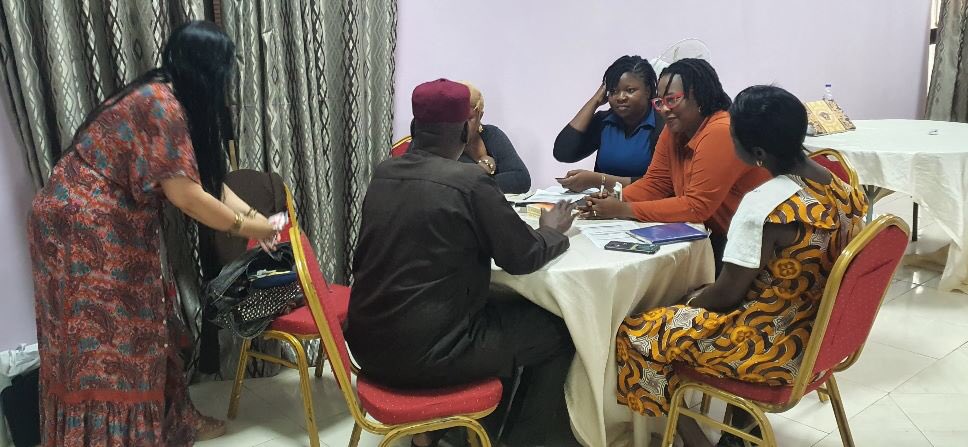 ninerelaplus tweet media