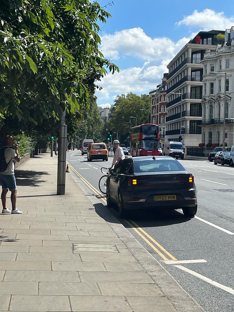 London_Cycling's tweet photo. Amazing! New special cycle lane paint is appearing on #KensingtonHighStreet this week!! 🎉

Now everyone can safely... oh 😔

#PaintWatch https://t.co/uRAh9NErrs