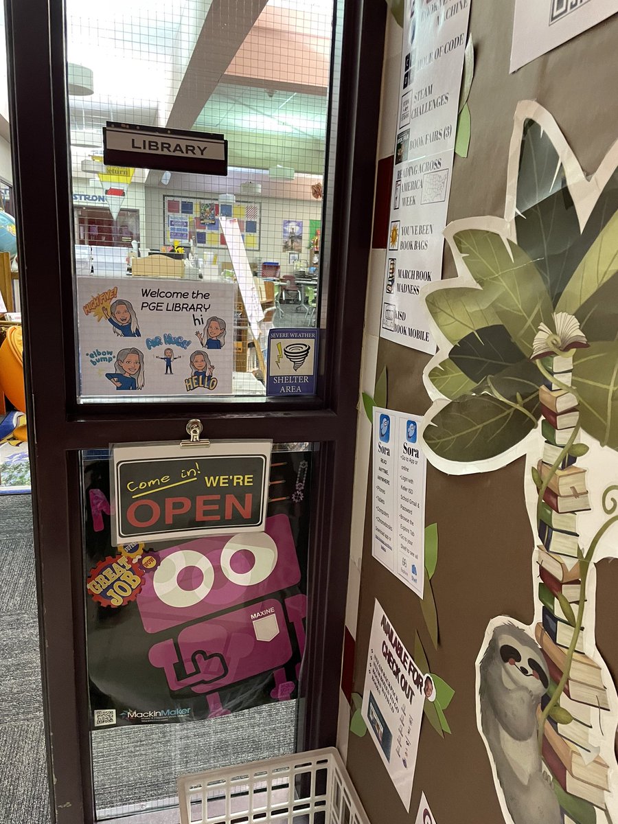 sbutleross's tweet photo. First day ready @ParkGlenES Library #CheetahStrong #ChargerNation #CelebrateKISD #kellerlibraries https://t.co/2RbzbnCtJ6