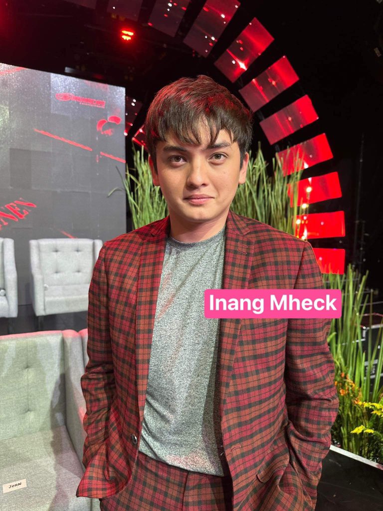 inang_mheck's tweet photo. Thankyou sa pagpapasaya sa amin gabi gabi ma mimiss namin kayo @imsethfedelin  @francinecarreld 

FRACTURED TEASER OUT NOW

#DirtyLinenGrandMediaCon https://t.co/vFsajUppNg