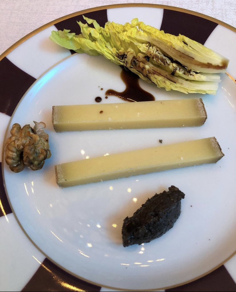 Personne : -

Le petit dej à 60 balles de DisneyLand Paris :