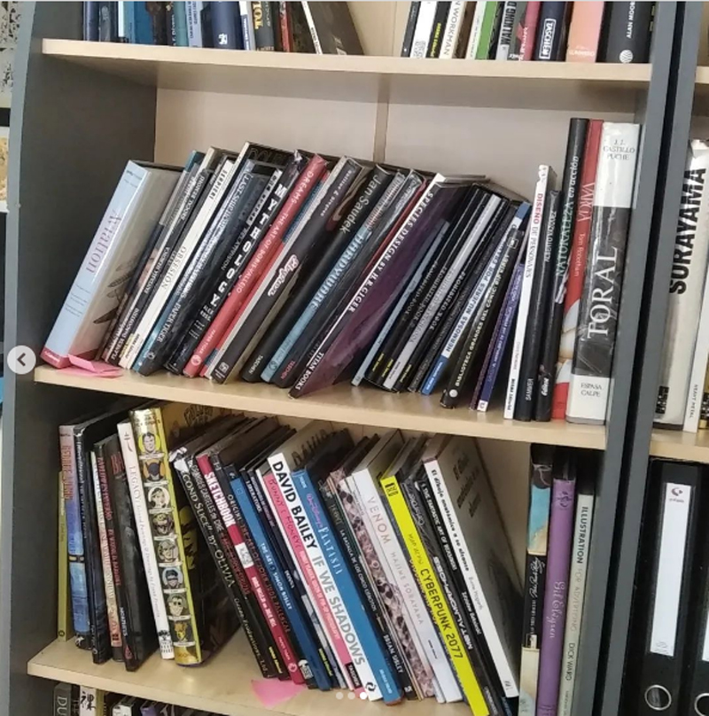 AcademiaC10's tweet photo. Seguimos de liquidación en Academia C10. Libros, ordenadores, mesas de luz, mobiliario... 

Ven a vernos, seguro que encuentras algo que te guste! https://t.co/2NHTi2zVGb