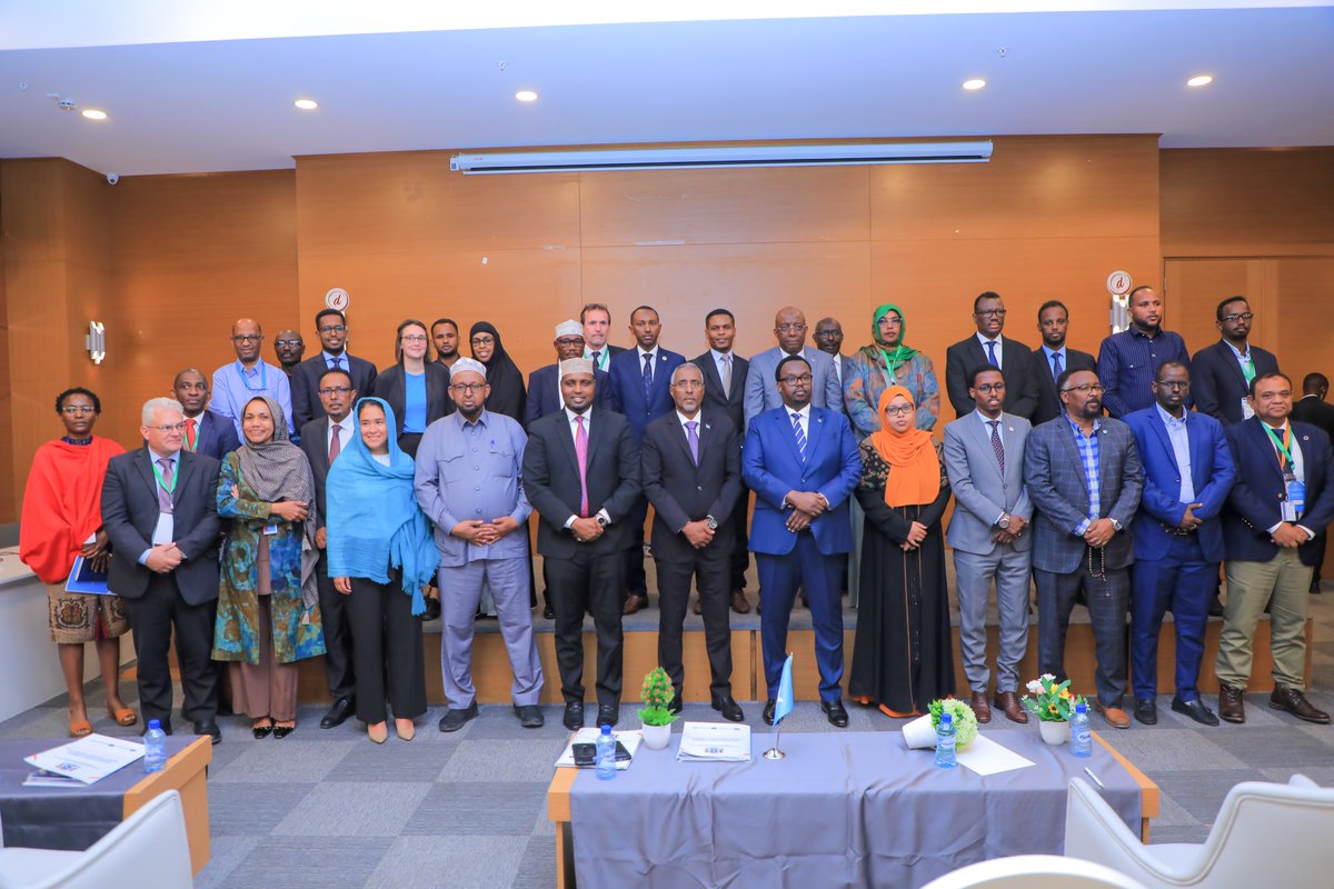 MoPIED_Somalia's tweet photo. .@MoPIED_Somalia launched the Mid-term Review Report of the National Development Plan (#NDP9). The report covers progress made in the first 30 months of NDP implementation (January 2020 to June 2022). H.E. @SalahJama presided over the event. https://t.co/xUmbuQBKqL