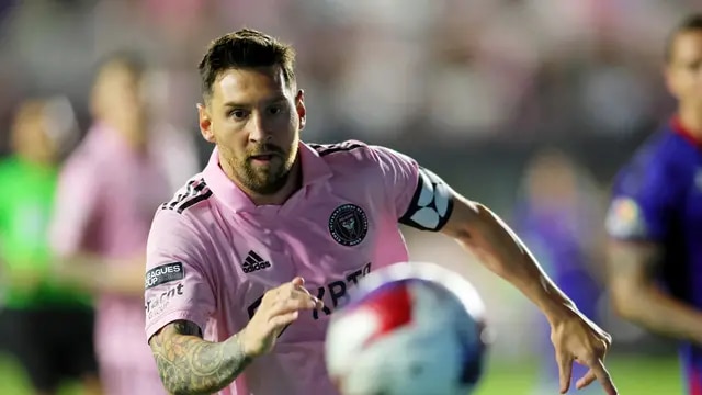 BDATuc's tweet photo. Con un tanto de Lionel Messi, Inter Miami goleó 4-1 a Philadelphia Union y
jugará la final de la Leagues Cup
Las Garzas hicieron gala de su efectividad en el Subaru Park y se impusieron gracias a los goles de Josef Martínez, Messi, Jordi Alba y David Ruiz.
#BDATuc https://t.co/W2twlIEcny