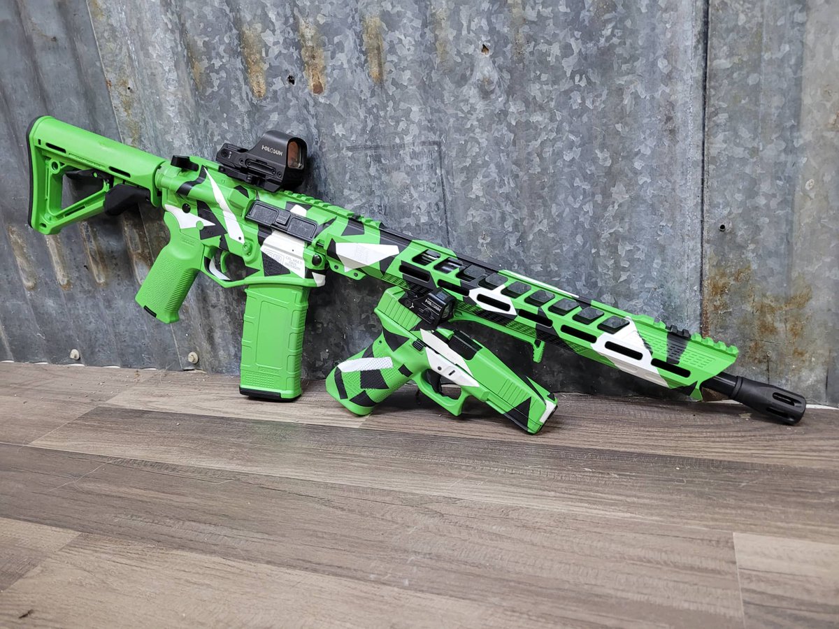 LA_Animosity's tweet photo. @OpTicTexas @H3CZ #Greenwall https://t.co/GQL1GZmpXu