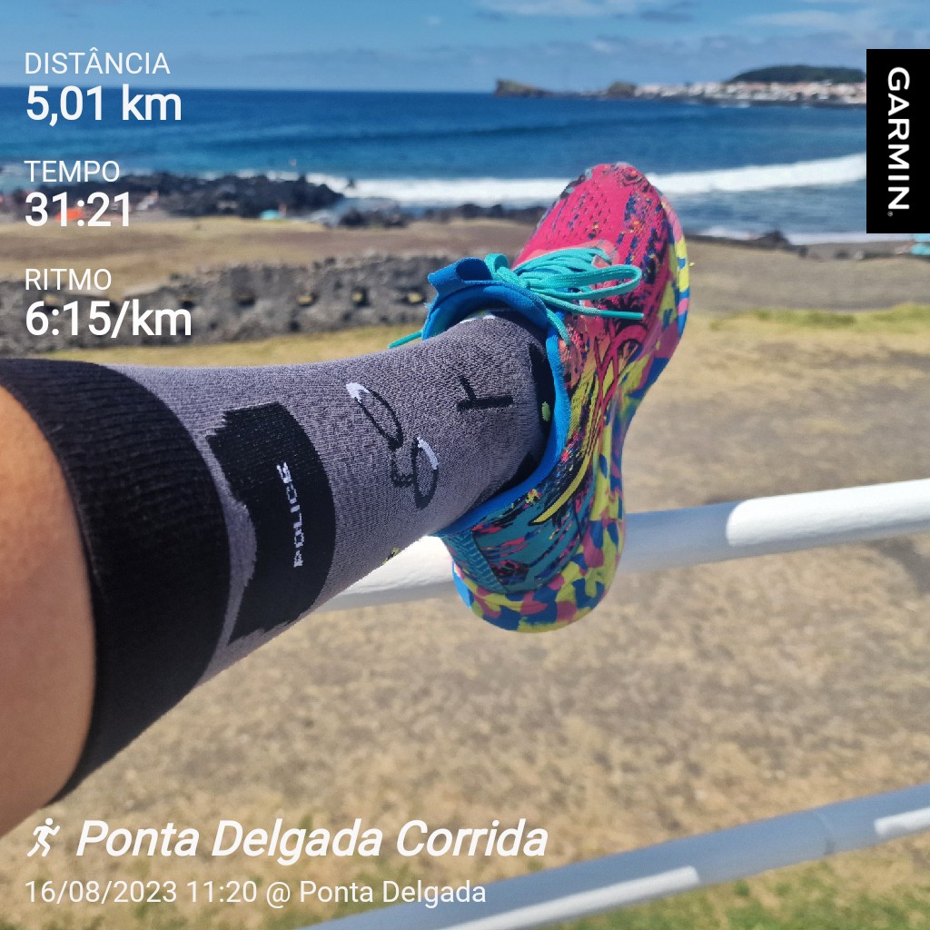 acorianaaorubro's tweet photo. Bem a esta hora... ☀️☀️ já custa um pouco. Mas estou contente na mesma. Agora o resto..é a caminhar. 😎😎 @misister
Estas meias dão um boost 🔥🔥 😎🥰🥰
#garmin #beatyesterday https://t.co/Qfr8a0tFVe