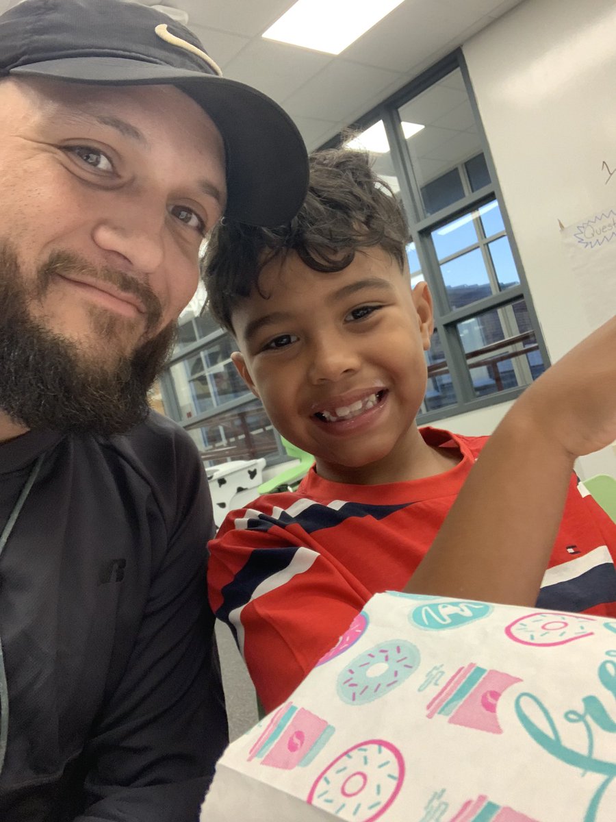 Justin Velasquez tweet media