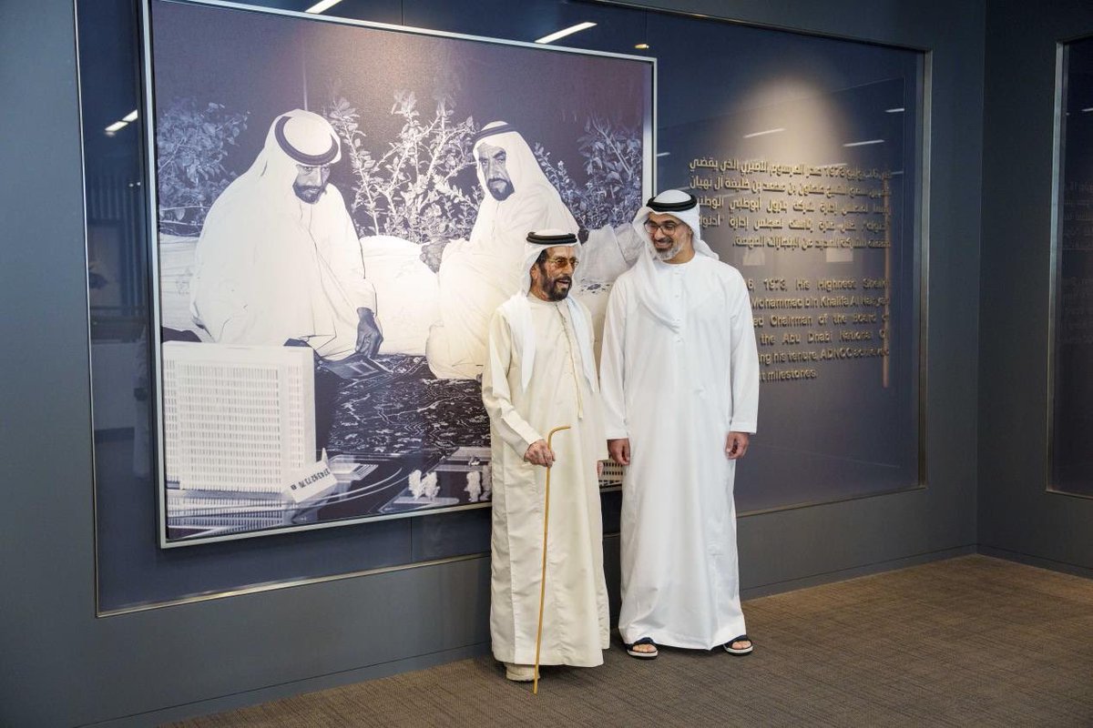 ShawatiMagazine's tweet photo. HH Sheikh Khaled bin Mohammed bin Zayed Al Nahyan received HH Sheikh Tahnoon bin Mohammed Al Nahyan during a visit to ADNOC’s Headquarters in Abu Dhabi  to review the company’s efforts in advancing the growth of the national economy yesterday the 15th of August, 2023. https://t.co/9s1002IHeB