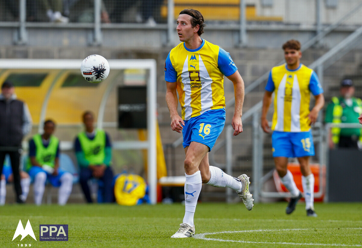 🟡 50 Not Out!

TUAFC would like to congratulate Shaun Donnellan who made his 50th League &amp; Cup appearance for the Club in our 2-1 victory over Chippenham last night.

Here's to many more Shaun!👏👏

#tufc