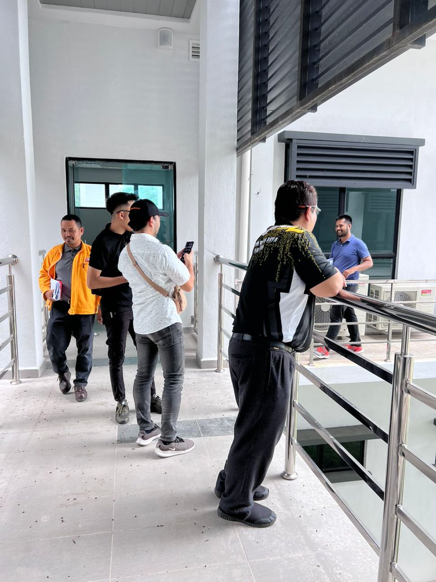 PasukanProjekTrg tweet media