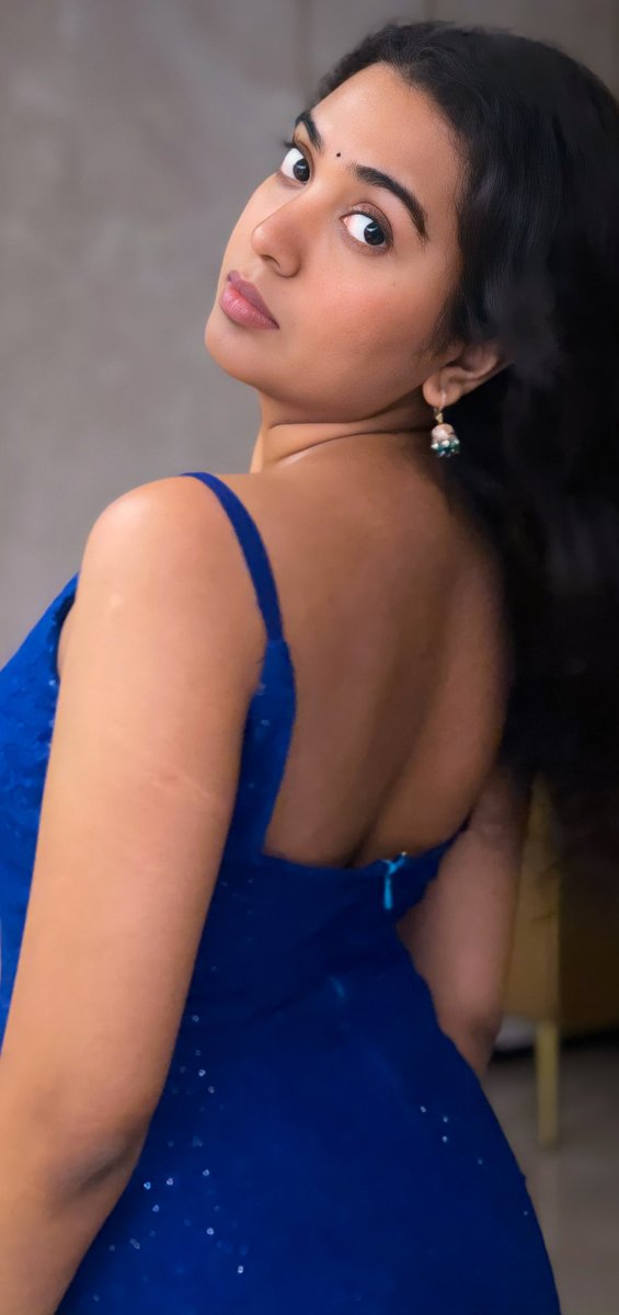 MyraaQueen's tweet photo. 💙💙💙💙💙🔥 https://t.co/9LiYtIyW15