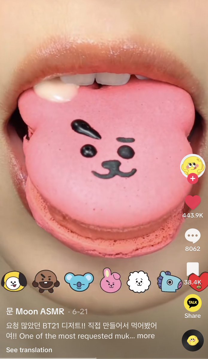 goldenclosettr's tweet image. Jungkook Tik Tok&apos;ta BT21 tatlılarıyla Mukbang Videosu çeken birine yorum yaptı :

🐰: Bu acımasızca...
🐰: hahaha
