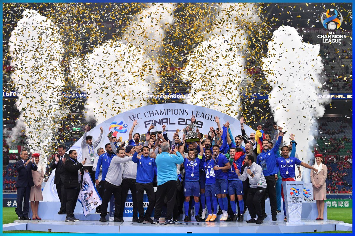iuz44's tweet photo. @433 All the Saudi clubs playing and working hard.

#Alhilal at the END of the season: https://t.co/iYI7axAIGZ