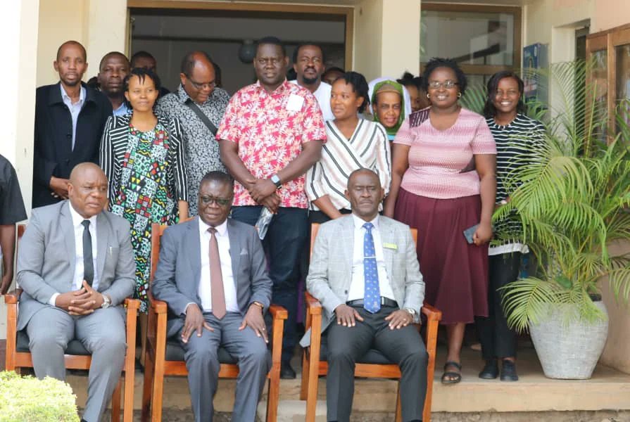 conas_sua's tweet photo. Watumishi wa SUA kampasi ya Solomon Mahlangu wahimizwa kushirikiana katika utekelezaji wa majukumu yao
https://t.co/EvXKlZHCAc https://t.co/zVMRSyhPLS