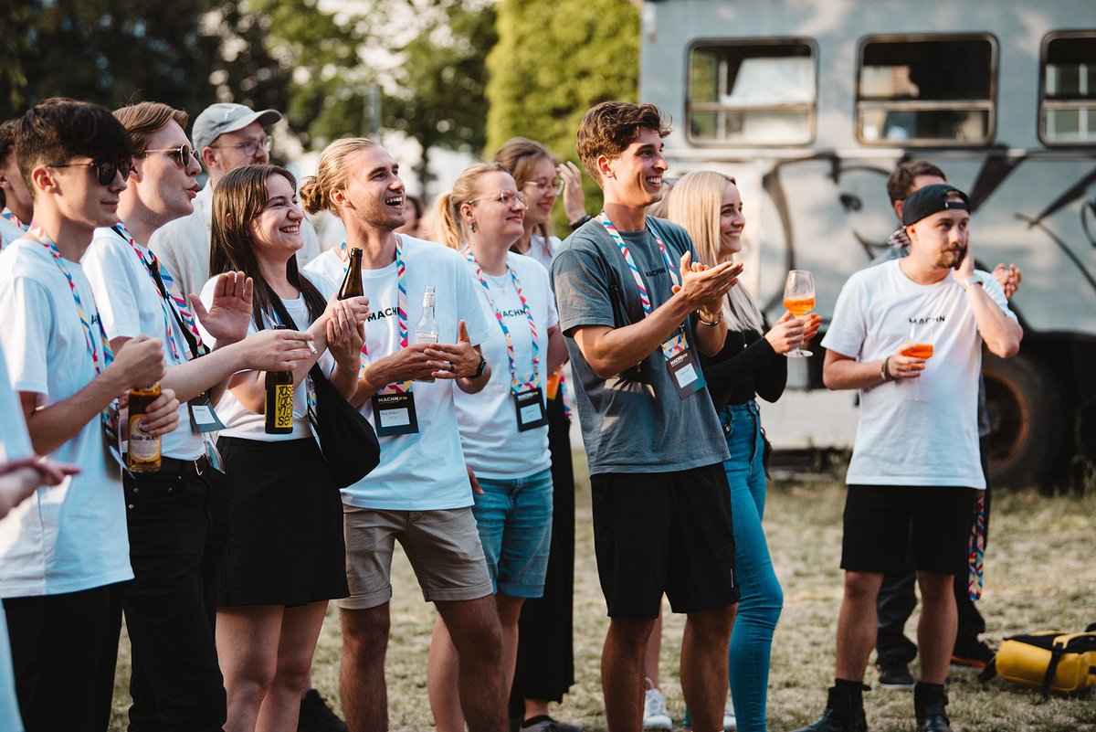 Basislager Coworking tweet media