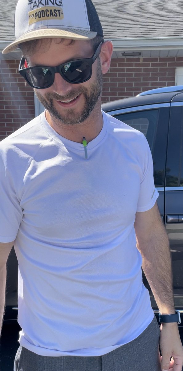 UndertakingPC's tweet image. Caught on camera!!!! The elusive @ballardryanb executive producer of the #undertaking #network 

Sorry ladies. He’s taken. Three daughters! #mortician @fun_homegirl @sasquatchchron