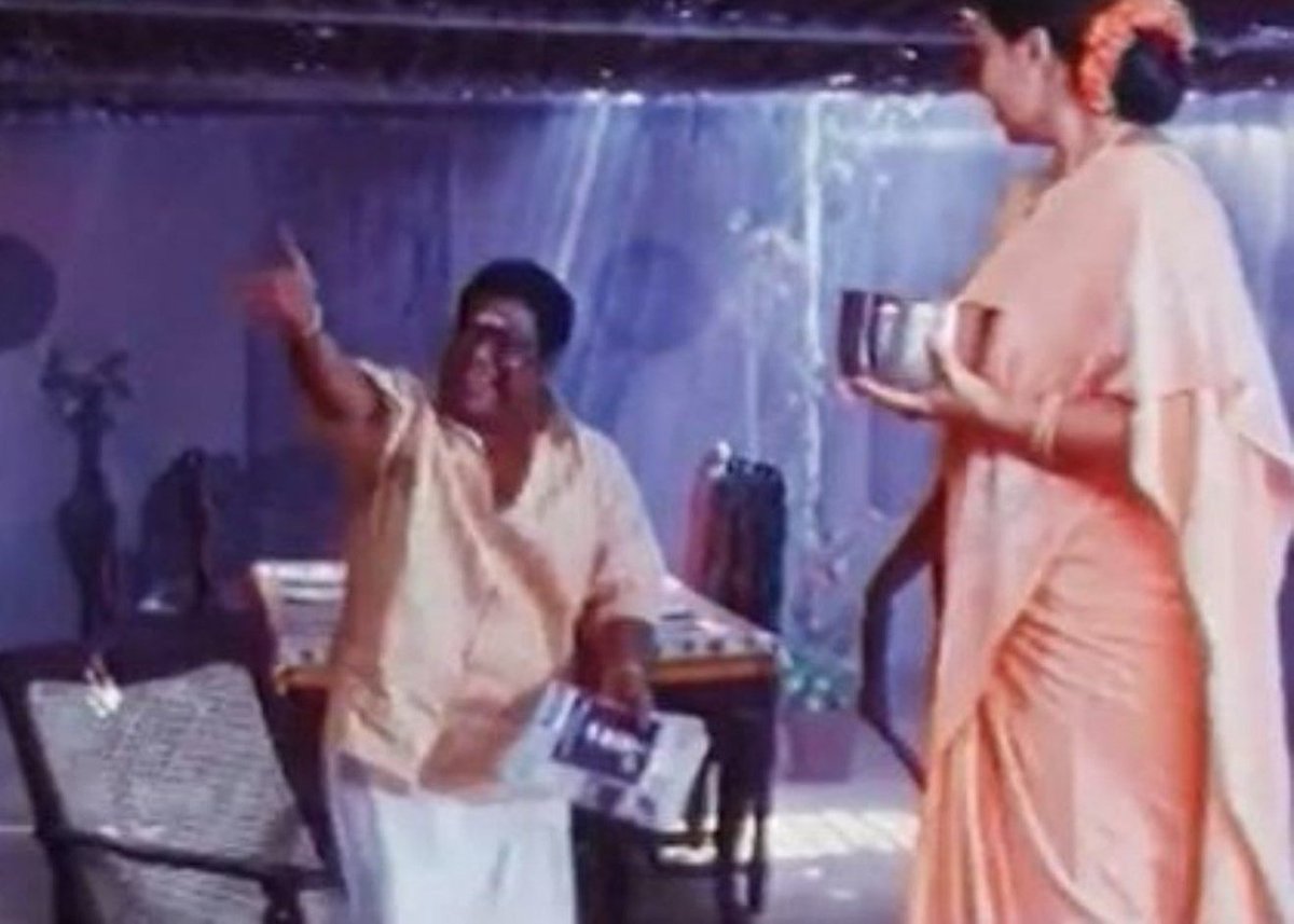 itsdilli123X's tweet photo. நம்ப ரேஞ்சுக்கு Dmk, BJp னு சண்டை செஞ்சுட்டு இருக்கோம்..

இப்போ போய் அந்த டம்மி விஜய் பேன்ஸ் கூடல சண்டை போட்றீங்கலே டா.. தல army..😤
#AjithKumar https://t.co/aWVB5a3E4H