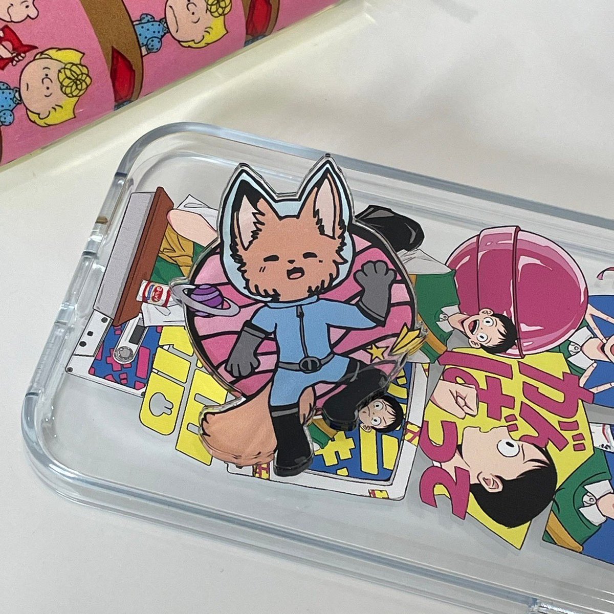 ป้ายยาผ้าพันคอของ artstory น่ารักมาก เอามาแมทช์เป็นเสื้อเก๋ๆ ลายสวยมากกกก ศิลปินออทิสติกวาดกันเก่งเว่อ ผ้าลื่น สบายผิวสุดๆ นี่กดมาหลายอย่างเลย🌟🤌🏽 griptok ก็น่ารักสุบๆๆ  ขออวยยศศิลปินเค้า เลือกยากแม่ก💘