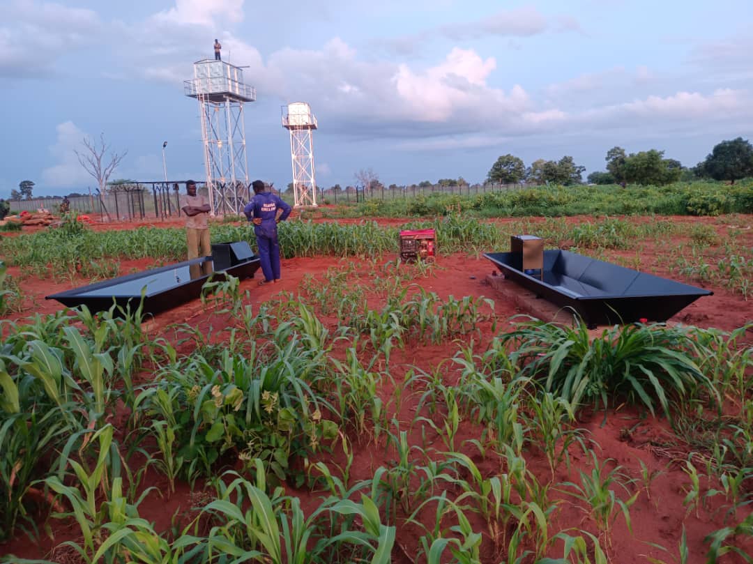 FAOSouthSudan's tweet photo. Gender-inclusive, climate-resilient infrastructure to support pastoralists and agro-pastoralists constructed in Lakes State funded by @NorwayinSSudan. The solar-powered borehole system will provide water for drinking, agricultural &amp; livestock support in Rumbai Village,Yirol West. https://t.co/f9o9iDKZvp