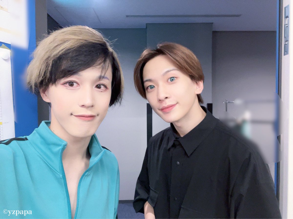 honda_reo's tweet photo. エーステ夏△
本日も終わりました△
写真は志音と△
かわいいよね△志音△

#エーステ https://t.co/8Gu8rbU6Eu