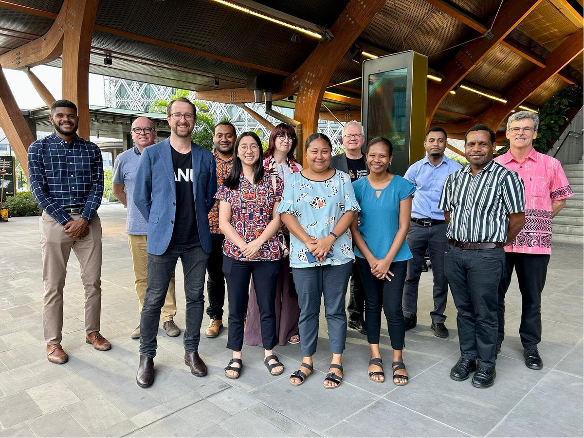 It was great for our @ANUCrawford @Devpolicy UPNG graduates to meet @VC_ANU, @HelenCSullivan and other ANU colleagues in POM on the eve of the 2023 PNG Update. These young lecturers are the future of UPNG economics.