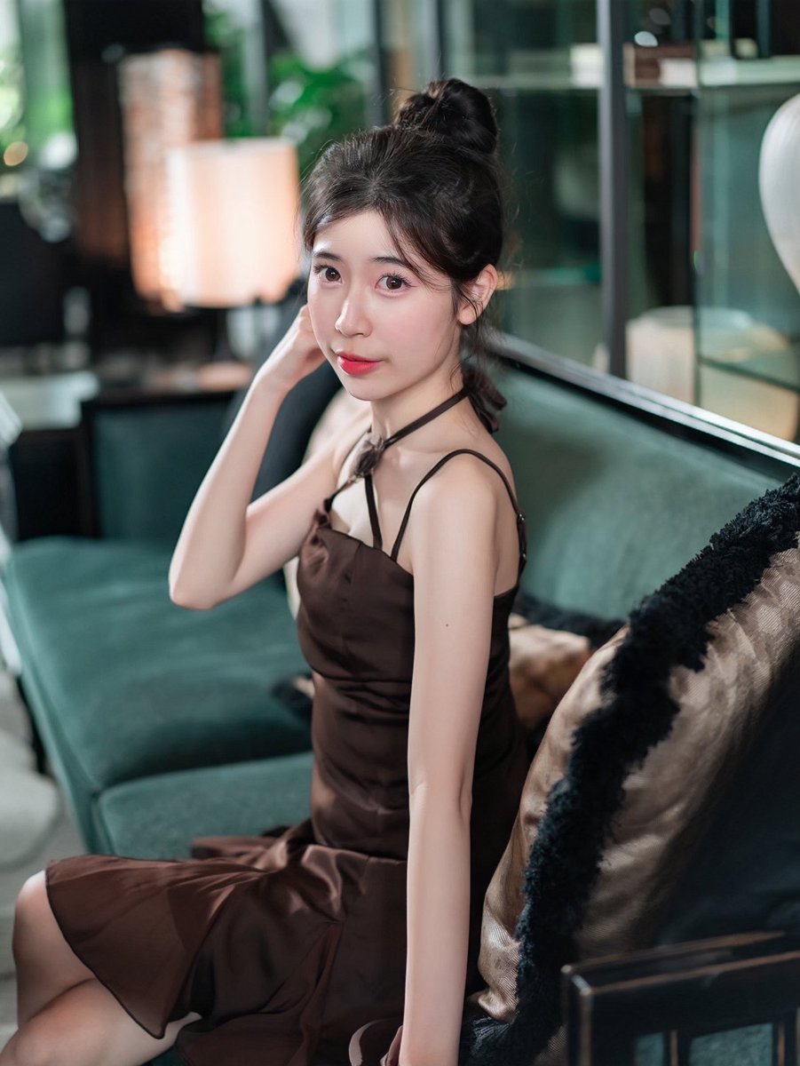 Kidcatmew's tweet photo. I’m waiting 😋 https://t.co/vLN5w5malT