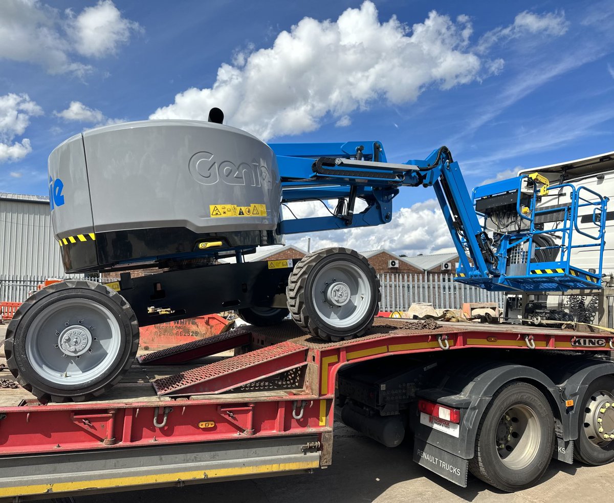 Fresh in today, we've just had two brand new Genie #Z45 four wheel drive #boom lifts delivered. They'll be fleeted by the end of the day and ready for hire. For more specification info: buff.ly/44onMLz or ☎️ us on 02476 47 48 49 to hire. #boomlift #boomlifthire #genielift