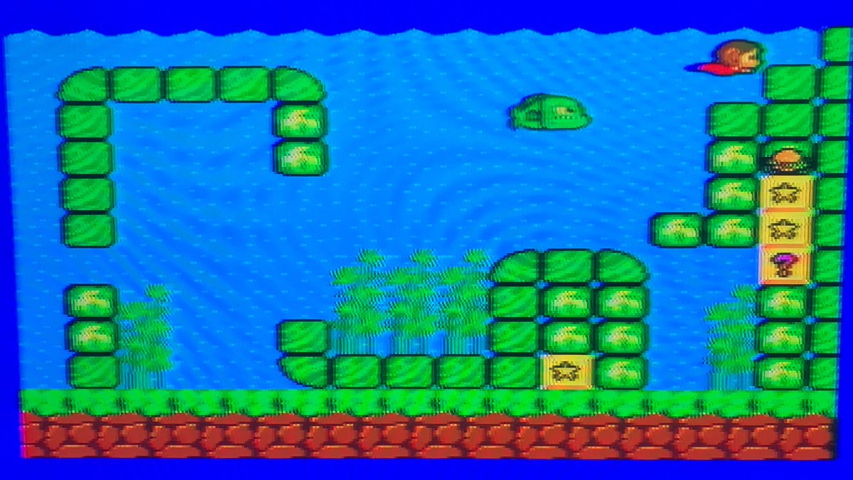 sekiro_51's tweet image. 欧州版セガマスターシステムⅡ起動確認‼︎👍これがッ！これが本体内蔵アレックスキッドのミラクルワールド👊ザ･ワールド‼︎⚙️(違😅)
なにィィィーッ！
おにぎり🍙がッ
ハンバーガー🍔にッ
変えられているッ‼︎👀
 #segamastersystem2  #SEGA
 #MasterSystem  #AlexKidd 
 #AlexKiddInMiracleWorld