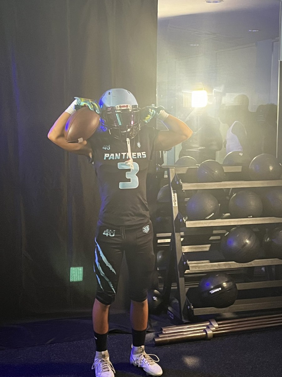 coach_defuria's tweet photo. Somerset Pembroke Pines Panthers Football is back 8/18 @JerryRecruiting @larryblustein @TheCribSouthFLA @Dwight_XOS @FlaHSFootball @PrepRedzoneFL @fbscout_florida @FLHSRecruiting https://t.co/4cuOrKiqmR