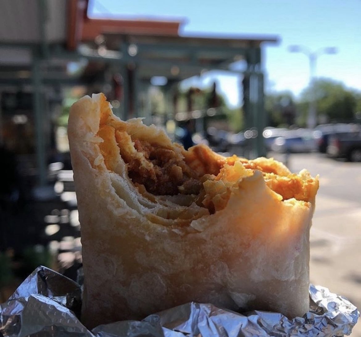 santoboulder's tweet photo. Happy Back to School Day, BVSD!! Better start the new year off on the right note with the breakfast of champions 🌯♥️
We’re here for you every morning at 7am for your morning fuel.
#breakfast #breakfastburrito #backtoschool #schoolisback #schoolbell #happyschoolyear https://t.co/8TAcOxn2RY