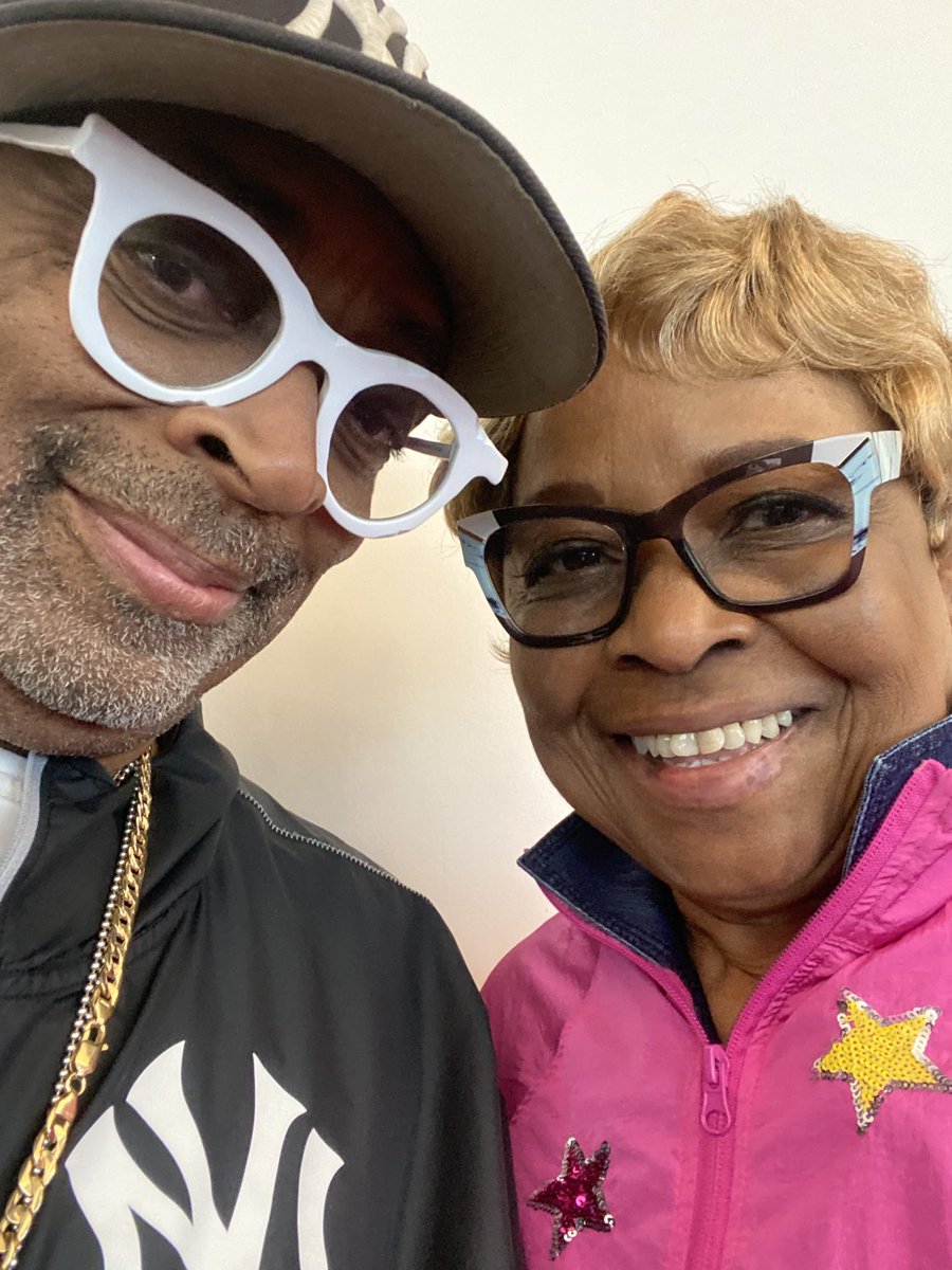Barbara07260414's tweet photo. Look I seen this morning at the Airport. Thank you Mr. Lee for stopping and taking this picture with me.
I am doing a Play “My Inspiring Journey With God” October 7, 2023 at The Schomburg Center- 515 Malcolm X Blvd. 135 Street Harlem N.Y. I wrote the Play and Producing it as well https://t.co/4XfLhllqXL