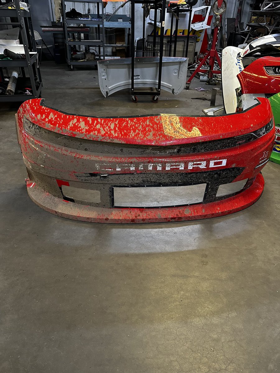 KyleWeatherman's tweet image. Trying to figure out what to do with this 🤔 maybe a giveaway?  300 Retweets and I’ll go ask Johnny Davis if he will let me give it to one of y’all 💯