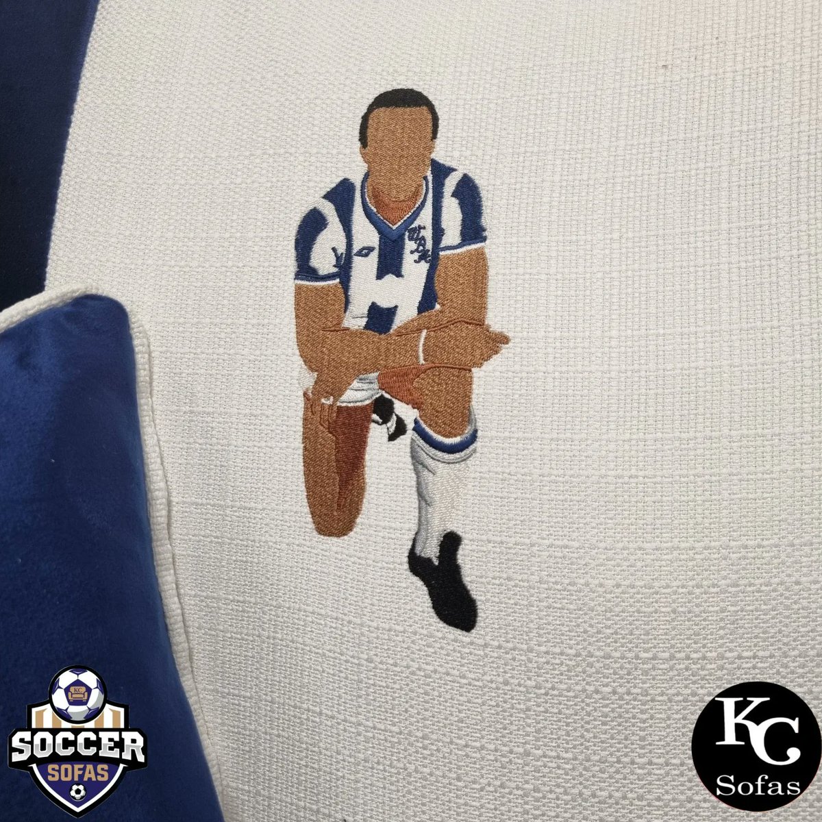 soccer_sofas's tweet image. Our Hawthorns collection ❤️
To view this stunning hand-made Armchair chair and many more different club collections, please visit our amazing website ⚽️
soccersofas.com 
0% FINANCE AVAILABLE 
#WBA #westbromwichalbion #WESTBROM