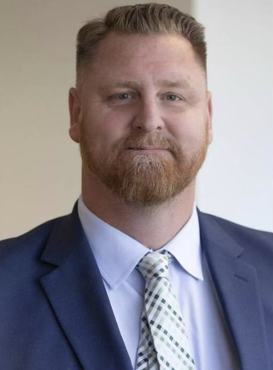 GAFollowers's tweet photo. The Director of Parks &amp; Recreation for Brookhaven has been fired and arrested after being caught trying to meet with a 14-year-old in a state-issued vehicle. https://t.co/XjHFXYoFO1