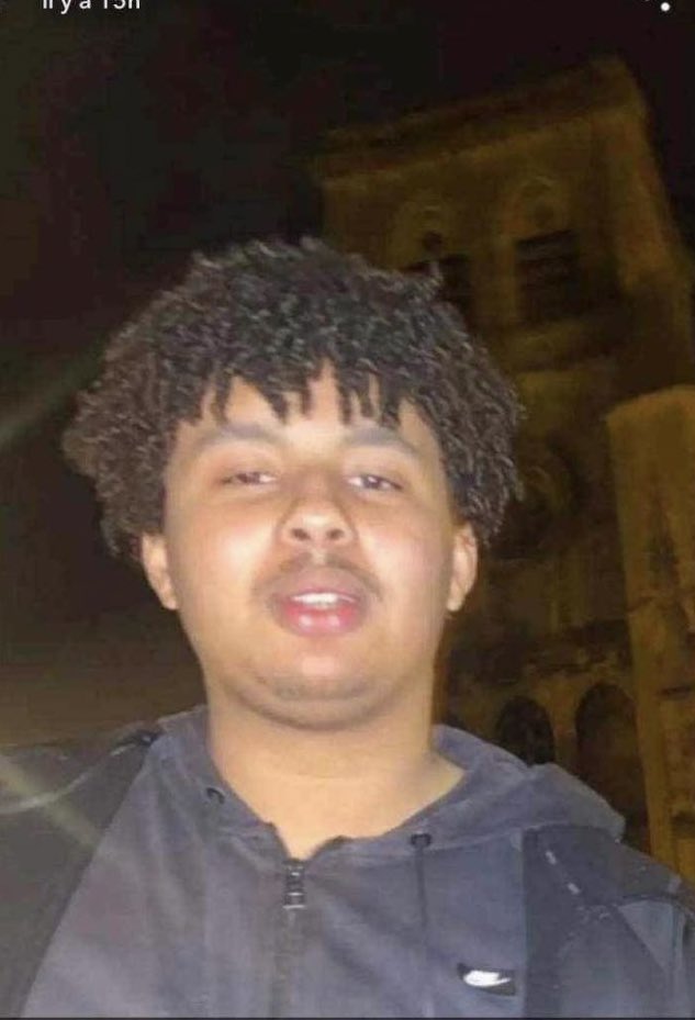 capTercio's tweet image. Este es Oumar NDIAYE, el monstruo ya fichado por la policía francesa que se coló dentro de la casa de una mujer en Cherburgo, la agredió física y sexualmente y la empaló con el palo de una escoba perforándole útero, colon, intestino grueso, peritoneo y diafragma.
De jovenlandia.