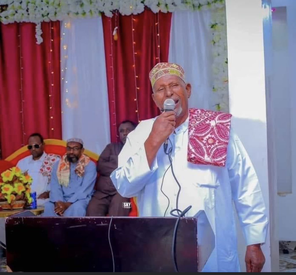 GaraadMukhtaar's tweet photo. Golaha sare ee SSC Khaatumu waxay tacsi murugo leh uga dirayaan eheladii, reer SSC iyo dhamaan umada Soomaaliyeed dilkii waxashnimada ahaa ee Maamulka Somaliland u gaystay oday Jaamac Maxamed Mire iyo Abwaan Soomaaliyeed Jaamac Kadiye Cilmi. Duqaymahan lagu dilay Biri-magaydada kor ku xusan ee la magac iyo muuq garanayo waxaa sidoo kale lagu xasuuqay shacab badan oo ku sugnaa xarunta SSC ee magaalada Laascaanood. Ilaahey ha u naxariisto dhamaantood, oo Jana Fardowza ha geeyo, dhamaanteena samir iyo iimaan ha inaga siiyo. @IsimadaSsc @SSCKhaatumo