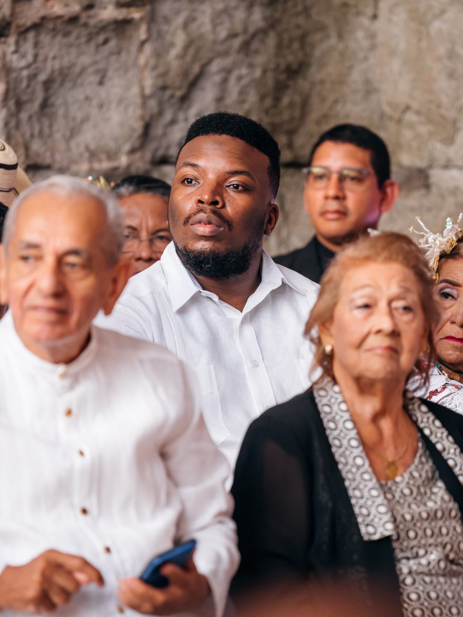 jccalidonia's tweet photo. Celebrando el Aniversario #504 de la histórica ciudad de Panamá la Vieja, nos complace anunciar que Jorge Bermúdez nacido en Calidonia, fue condecorado como hijo meritorio por el H.R. @AshbyChial. Exhortamos a todos a luchar por sus sueños, mientras existan las ganas si se puede. https://t.co/J53SjTHAsO