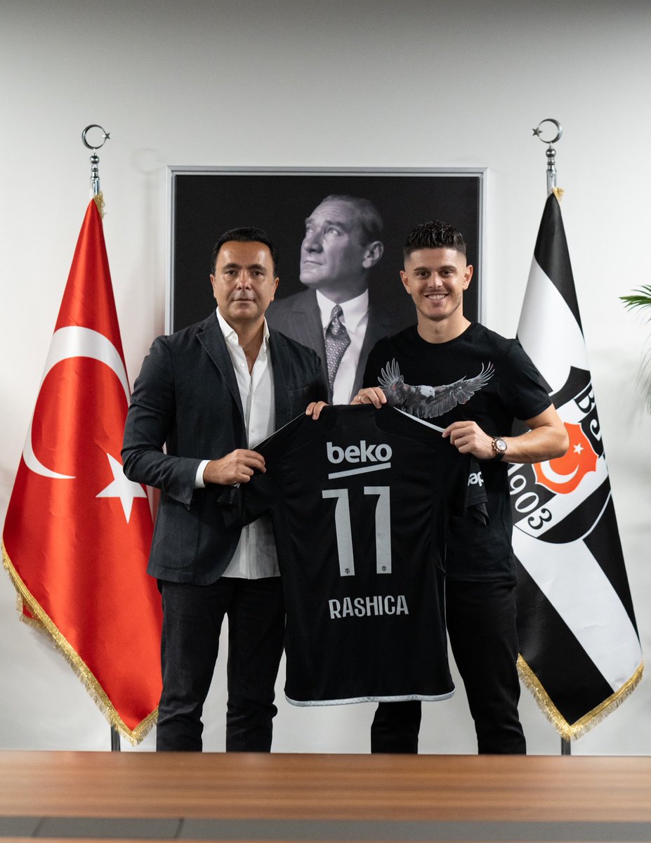 milotrashica's tweet photo. Very happy and excited to be here 🦅 Thank you for the warm welcome @Besiktas  🖤🤍

Burada olduğum için çok heyecanlı ve mutluyum 🦅 Sıcak karşılamanız için teşekkür ediyorum  @Besiktas  🖤🤍 https://t.co/Jc2CT6pRZf