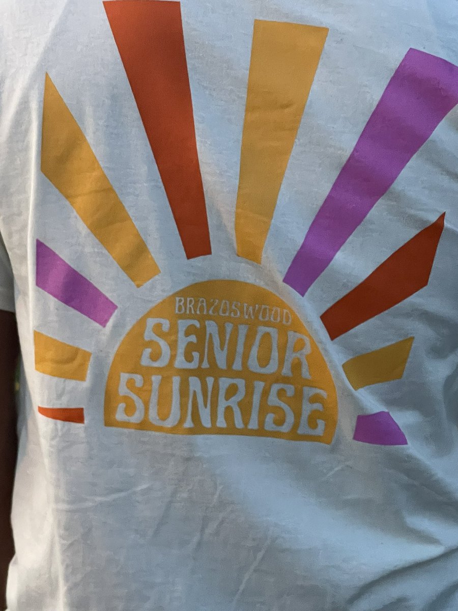 ritapintavalle's tweet image. Senior Sunrise 🌅 starting off the year with food, fun and fellowship @BwoodBucs @J_Renaissance #whereyafrom #youmatter #bucpride