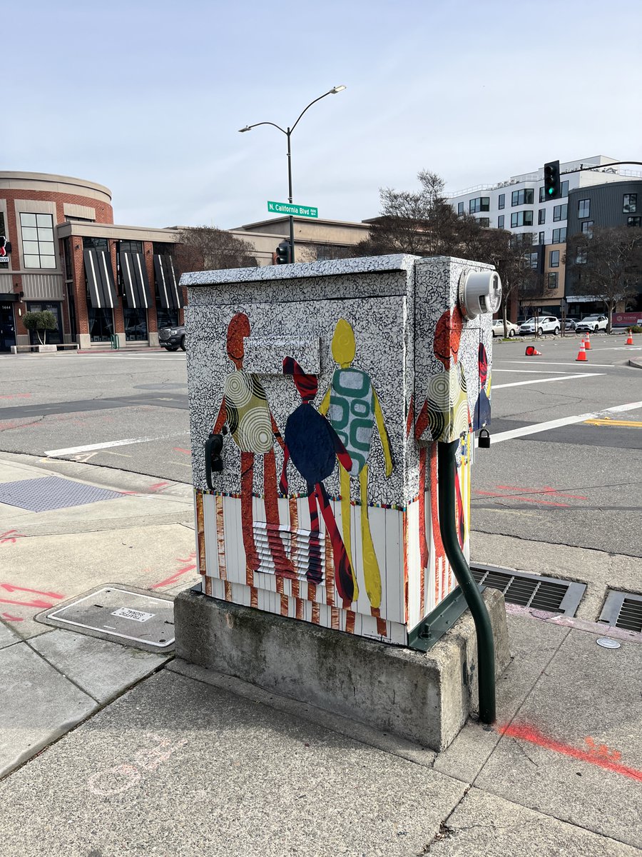 _artsccc's tweet photo. Do you know the #artist who designed this stunning utility box located on N. California Blvd in Walnut Creek?ย #publicart #art #artist #contracostacounty #walnutcreek #utilitybox #community @WalnutCreekGov @LesherCenter https://t.co/RcfuqcgKBQ