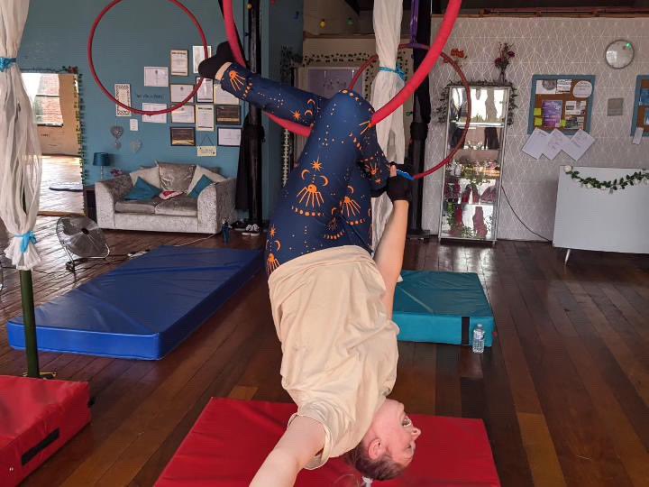 Blistered and bruised but I am loving the aerial hoop classes. Hard work but definitely motivating and rewarding 🤸🏼‍♀️#OT #occupation #exercise #aerialfitness #wednesdaywins