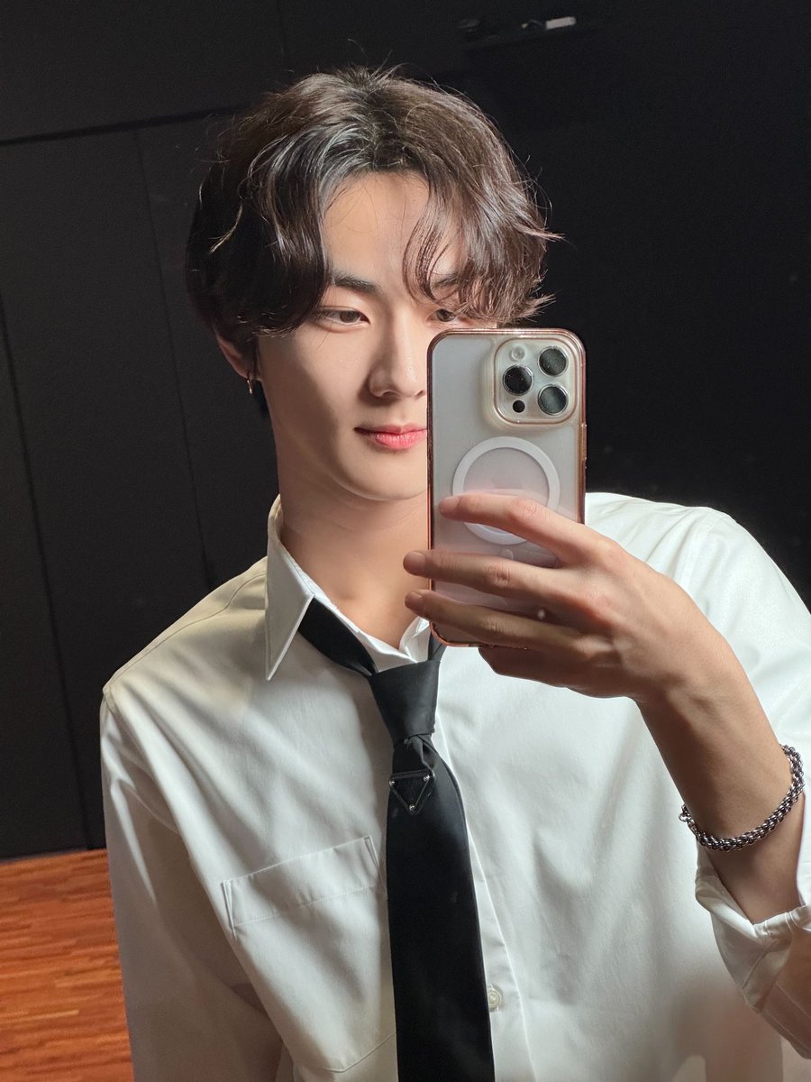 Erin | check pinned | semi ia tweet media